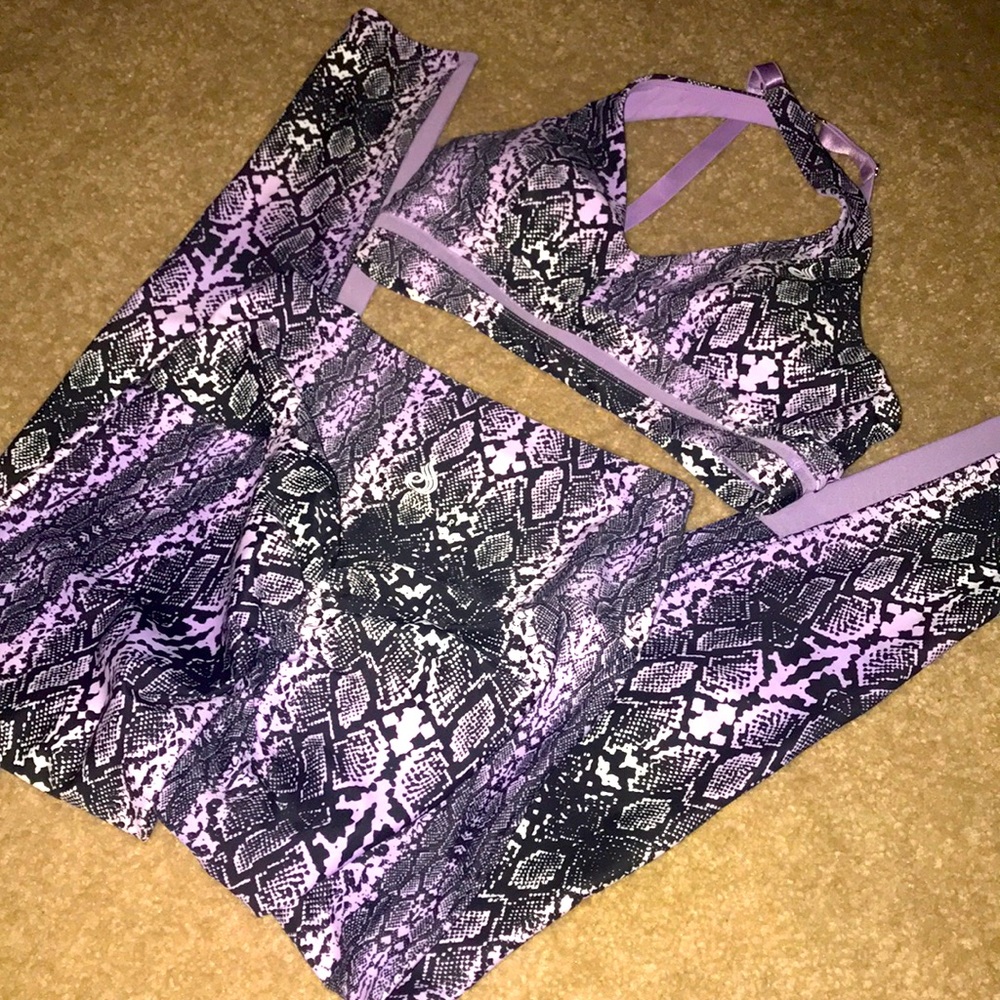 ✨sale✨ ✨Ryderwear Legging and Sportbra Set✨